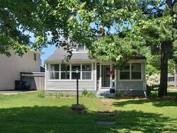 Pre-foreclosure in  Wheelock Pkwy W Saint Paul, MN 55117