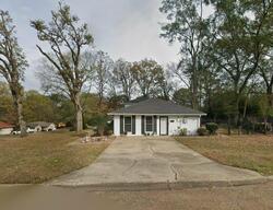 Pre-foreclosure in  Valley Ridge Dr Jackson, MS 39206