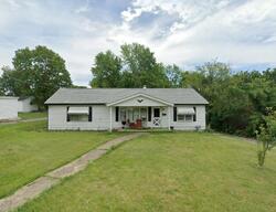 Pre-foreclosure in  N 10th St De Soto, MO 63020