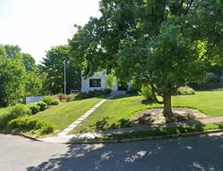 Pre-foreclosure in  Lauri Dr Florham Park, NJ 07932