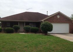 Pre-foreclosure in  Populus Dr Harvest, AL 35749
