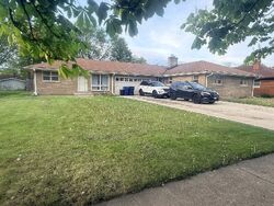 Pre-foreclosure Listing in Pearsall Pkwy WAUKEGAN, IL 60085