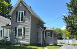  Pine St, Owosso MI