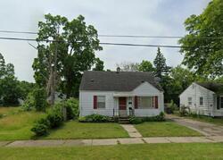 Pre-foreclosure in  Remington Ave Flint, MI 48507