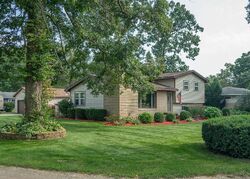 Pre-foreclosure in  Sunview St Muskegon, MI 49445