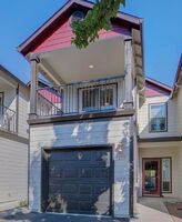 Pre-foreclosure in  Daisy Creek Village Dr Central Point, OR 97502