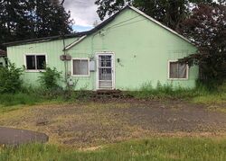 Pre-foreclosure in  North Ave Jefferson, OR 97352