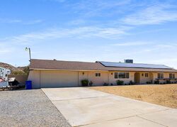 Pre-foreclosure in  Ricaree Rd Apple Valley, CA 92307