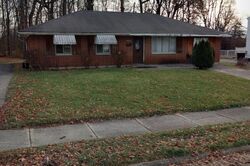 Pre-foreclosure in  Damascus Ave Springfield, OH 45506