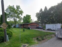 Pre-foreclosure in  Woodland Ave Lake Orion, MI 48362