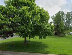 Pre-foreclosure in  Greenbriar Cir South Lyon, MI 48178