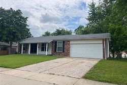 Pre-foreclosure in  Barkwood Dr Florissant, MO 63031