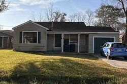 Pre-foreclosure in  Charles Ave Bridge City, TX 77611