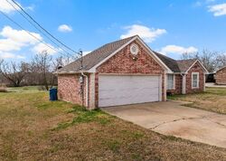 Pre-foreclosure in  Old Paris Rd Mount Pleasant, TX 75455