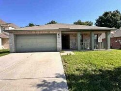 Pre-foreclosure in  Winford Dr Grand Prairie, TX 75052