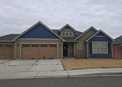 Pre-foreclosure in  Atlanta Ln Pasco, WA 99301