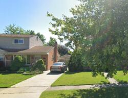 Pre-foreclosure in  Easley Dr Westland, MI 48186
