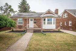 Pre-foreclosure in  Dasher Ave Allen Park, MI 48101