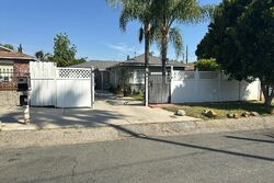 Pre-foreclosure in  El Cajon St Sylmar, CA 91342