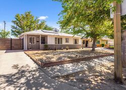 Pre-foreclosure in  2nd St E Lancaster, CA 93535