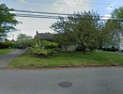 Pre-foreclosure in  Eyland Ave Succasunna, NJ 07876