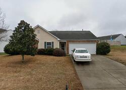 Pre-foreclosure in  Cardington Ct Charlotte, NC 28216