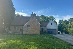 Pre-foreclosure in  Burkhardt Ave Dayton, OH 45403