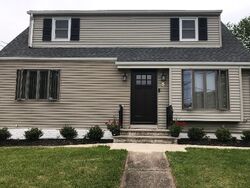 Pre-foreclosure in  Stalter Dr Wayne, NJ 07470