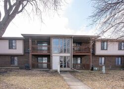 Pre-foreclosure in  Garden Cir  Streamwood, IL 60107