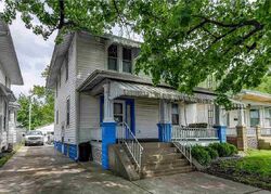 Pre-foreclosure in  N 11th St Springfield, IL 62702