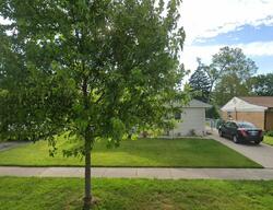 Pre-foreclosure in  W Wayne Pl Wheeling, IL 60090