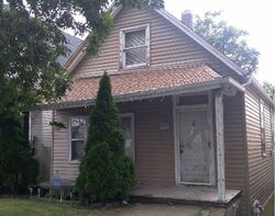 Pre-foreclosure in  S Avenue G Chicago, IL 60617