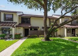  Carambola Cir S, Pompano Beach FL