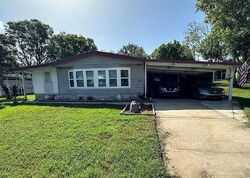 Pre-foreclosure in  Wax Myrtle Cir Zellwood, FL 32798