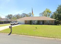 Pre-foreclosure in  Country Club Rd Shalimar, FL 32579
