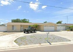  Royal Palm Dr, Bradenton FL