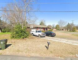 Pre-foreclosure in  Virginia Dr Warner Robins, GA 31093