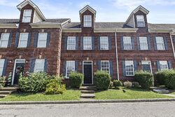 Pre-foreclosure in  OLD TODDS RD Lexington, KY 40509