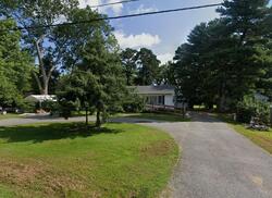 Pre-foreclosure in  Steamboat Ave Queenstown, MD 21658