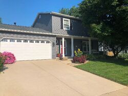  Clover Ct, Bloomington IL