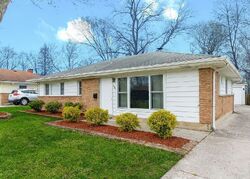 Pre-foreclosure in  Indianwood Blvd Park Forest, IL 60466