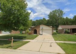 Pre-foreclosure in  Cascade Dr Riverview, MI 48193