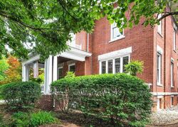 Pre-foreclosure in  W Moss Ave Peoria, IL 61606