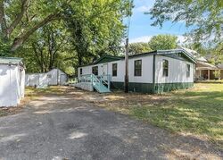 Pre-foreclosure in  S Main St La Monte, MO 65337