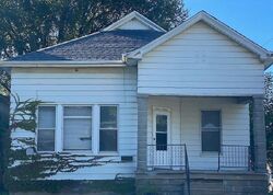 Pre-foreclosure in  W Armstrong Ave Peoria, IL 61606