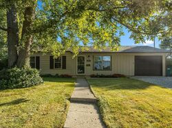 Pre-foreclosure in  Syracuse Ct Lebanon, IN 46052