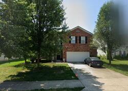 Pre-foreclosure in  Geyser Ct Fishers, IN 46038