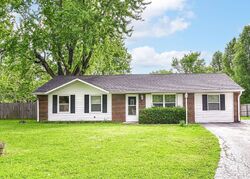 Pre-foreclosure in  N POPLAR DR Mooresville, IN 46158