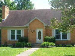Pre-foreclosure in  S Hillcrest Dr Vine Grove, KY 40175