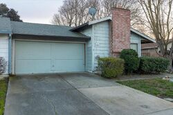 Pre-foreclosure in  Anava Ct Sacramento, CA 95833